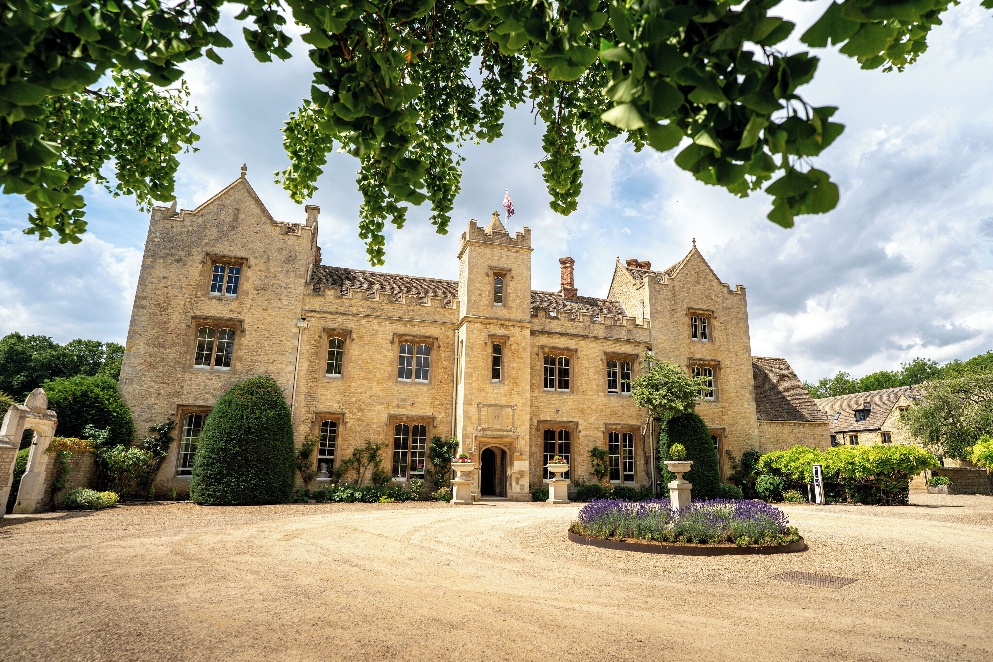 Weston Manor Hotel