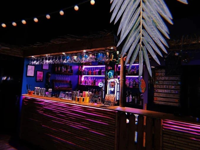Tropic Bar